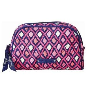 Vera Bradley Medium Zip Cosmetic in Retired Katalina Pink Diamonds pattern